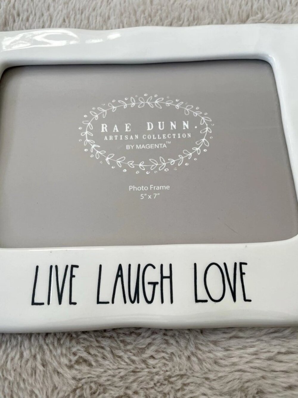 SALE! NWOT RAE DUNN Ceramic Picture Landscape Frame ~5"x7” (LIVE LAUGH LOVE)